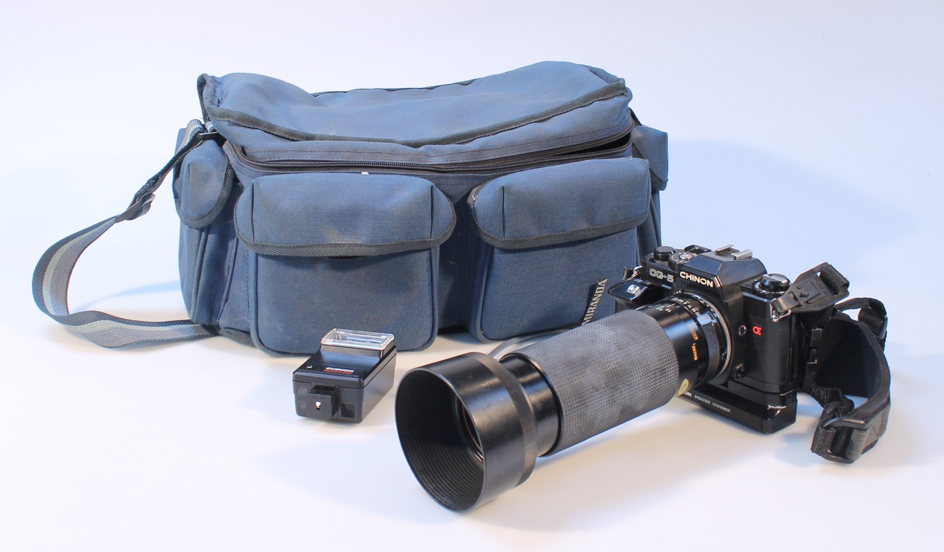 Appraisal: Various cameras and accessories to include a Chinon CG- Power