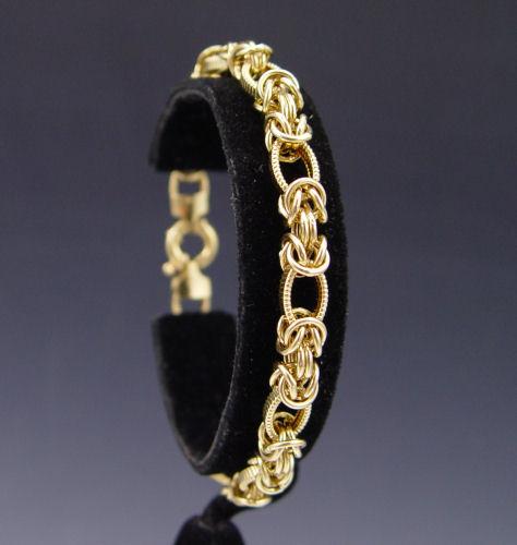 Appraisal: K FANCY BYZANTINE BRACELET K yellow gold Byzantine links with