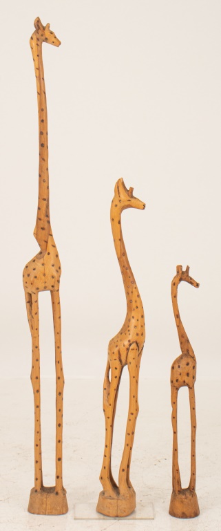 Appraisal: FAMILY GROUP OF THREE AFRICAN GIRAFFES Family Group of Three