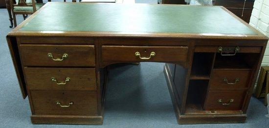 Appraisal: An early th Century mahogany pedestal desk the rectangular top