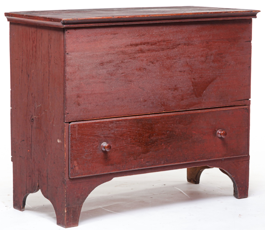 Appraisal: AMERICAN PAINTED MULE CHEST First half th century pine Lid