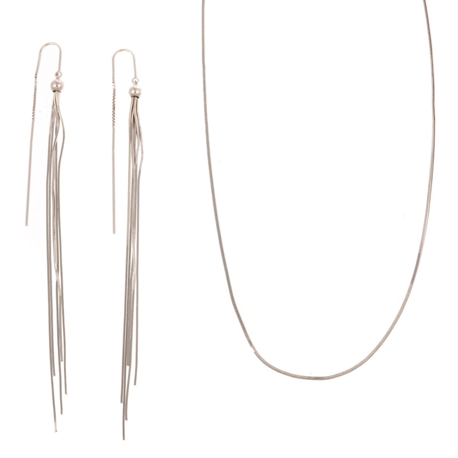 Appraisal: A SNAKE CHAIN DANGLE EARRINGS IN K K white gold