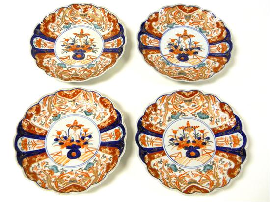 Appraisal: th th C Japanese Imari porcelain dishes four pieces each