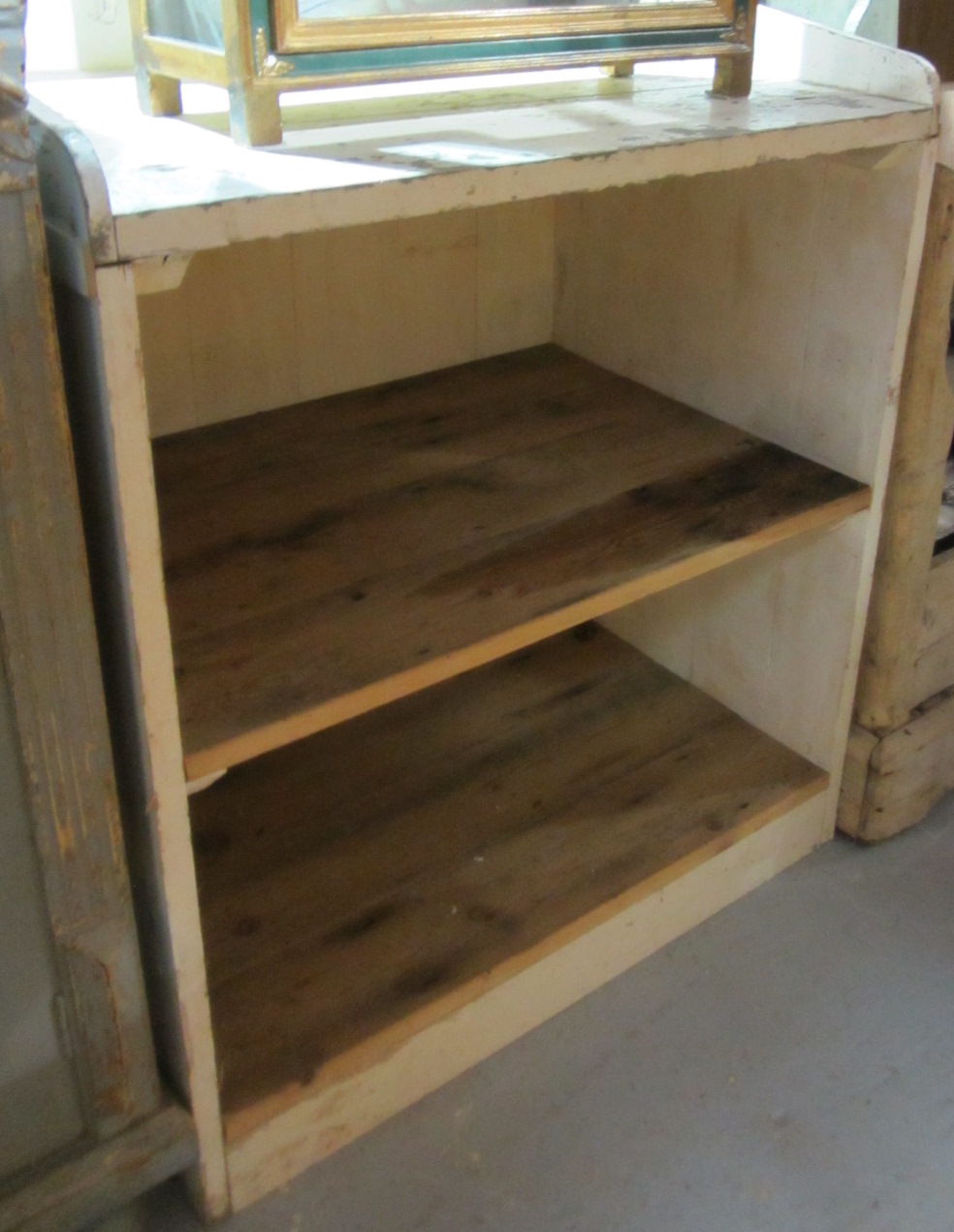 Appraisal: A white painted pine washstand