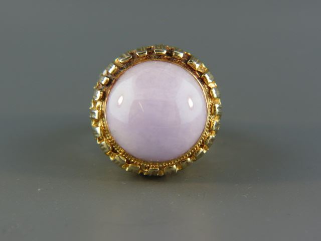 Appraisal: Lavender Jade Ring large cabochon in heavy k yellow gold