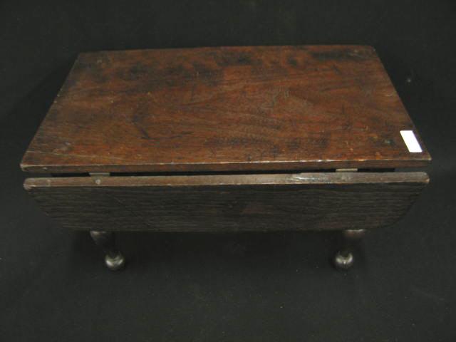 Appraisal: Victorian Salesman Sample or Child's Drop leaf table turned legs