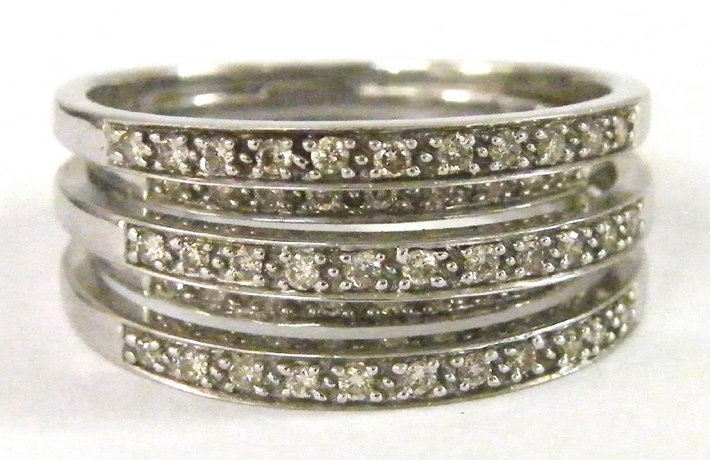 Appraisal: ct white gold diamond set five row design ring size