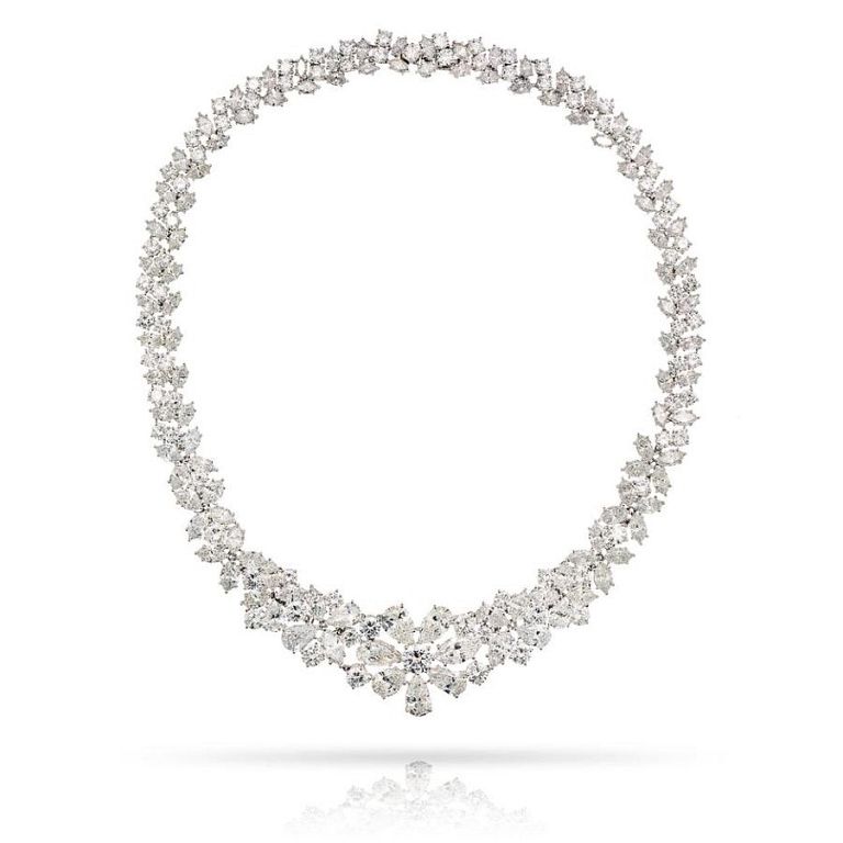 Appraisal: PLATINUM CTS DIAMOND COLLAR NECKLACE PLATINUM CTS DIAMOND COLLAR NECKLACE