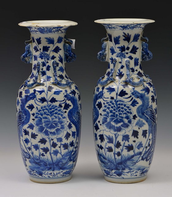 Appraisal: A PAIR OF CHINESE BLUE AND WHITE DOG OF FO