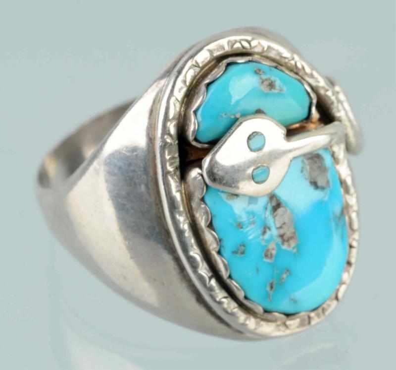 Appraisal: Native American Indian Silver Mens Ring Description With large light