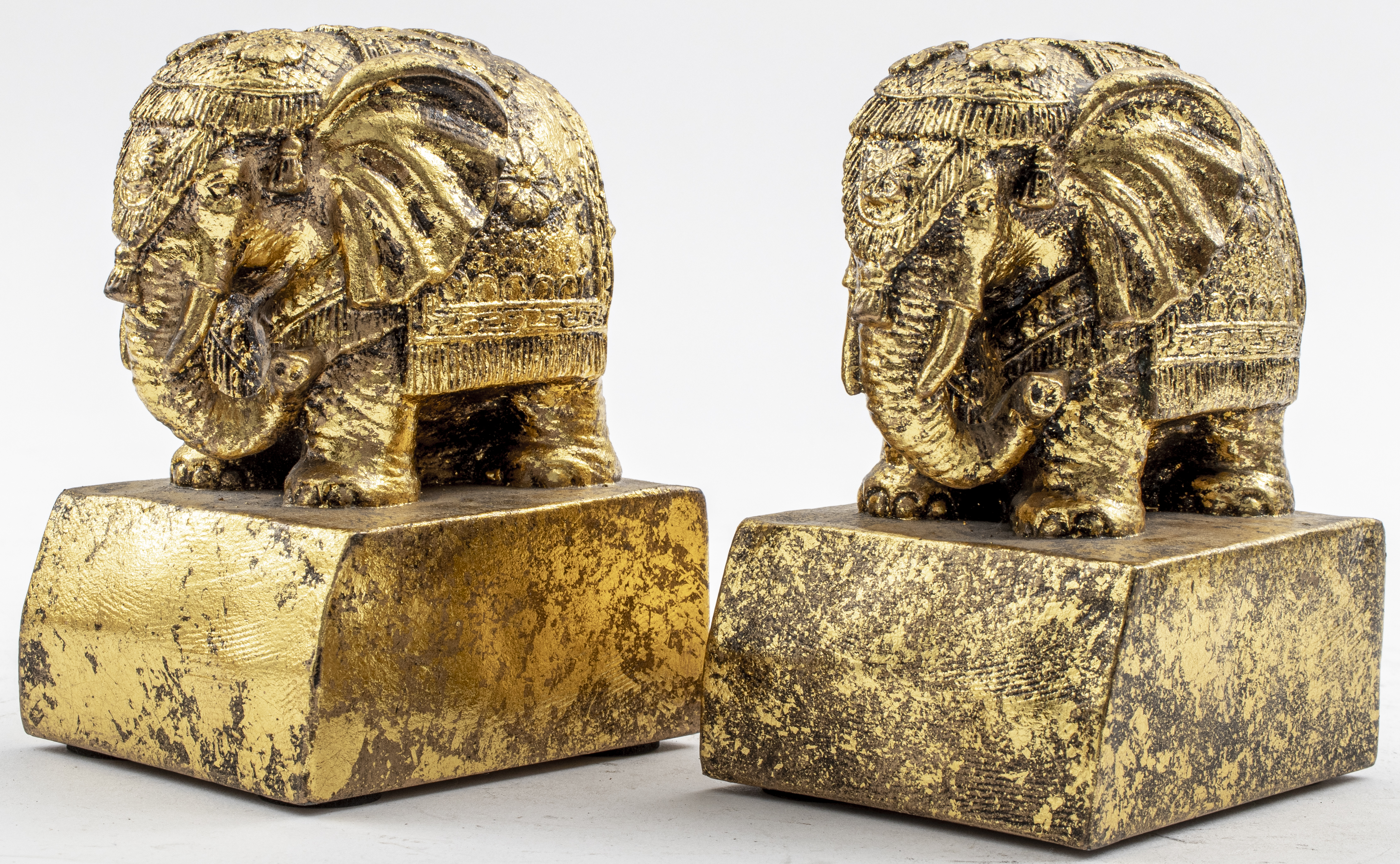 Appraisal: GOLD-TONED ELEPHANT BOOKENDS PAIR Pair of elephant bookends gold-toned metal