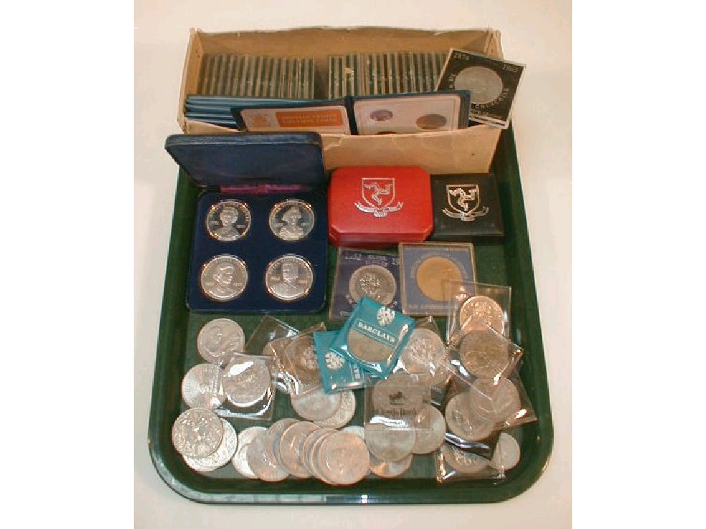 Appraisal: A large selection of crowns and other commemorative coins