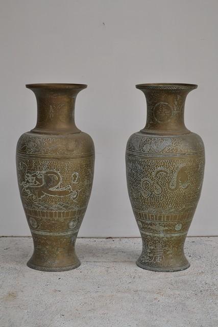 Appraisal: A PAIR OF CHINESE BRASS URNS WITH DECORATIVE CARVING