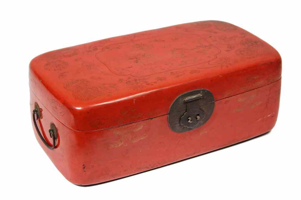 Appraisal: CHINESE LACUERED TRAVEL BOX - th c Chinese Cinnabar Lacquered