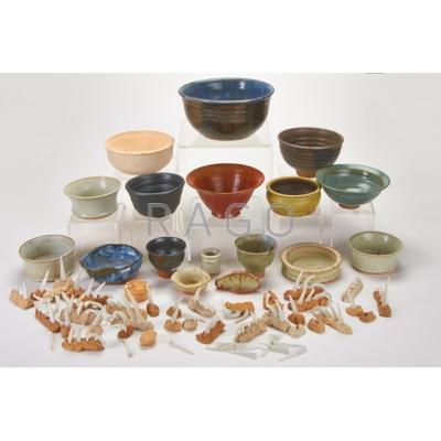 Appraisal: CONTEMPORARY STUDIO POTTERY Eighteen pieces USA th c including fourteen