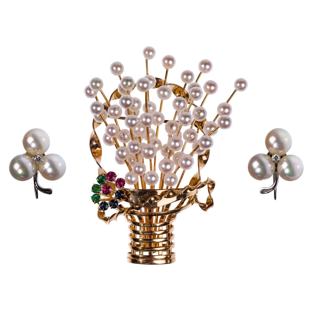 Appraisal: K GOLD AND PEARL JEWELRY items including a pearl bouquet