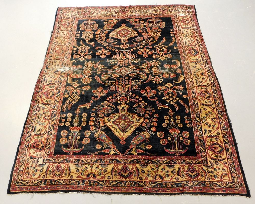 Appraisal: LG Persian Sarouk Floral Rug Middle East Early th Century