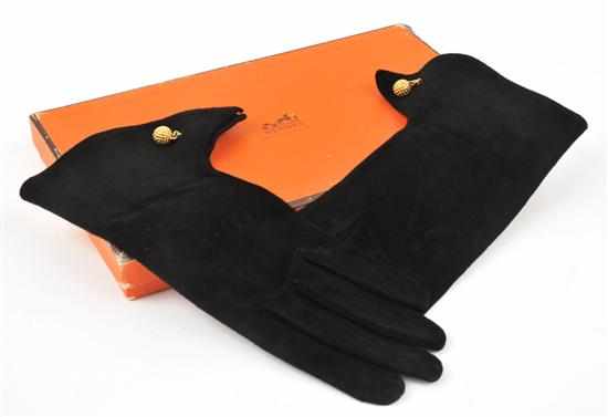 Appraisal: A PAIR OF SUEDE GAUNTLETS BY HERMES The black gloves