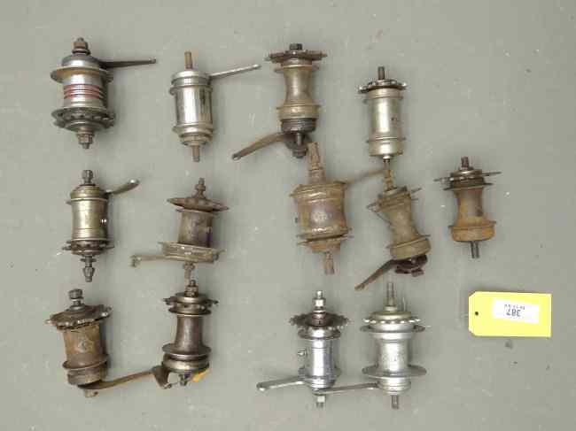 Appraisal: Lot rear hubs various makes ''Bendix Durex Morrow''