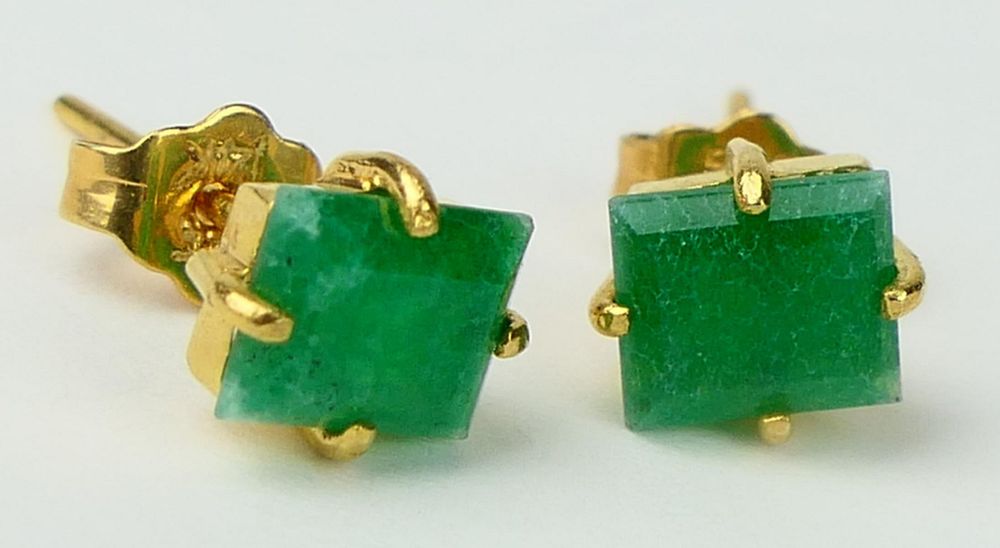 Appraisal: LADIES' K YELLOW GOLD EMERALD STUD EARRINGS A pair of