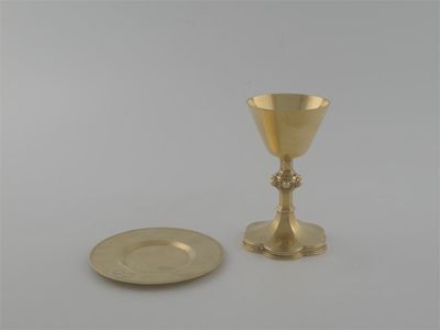 Appraisal: A Victorian silvergilt chalice with a decorative knop a polyfoil