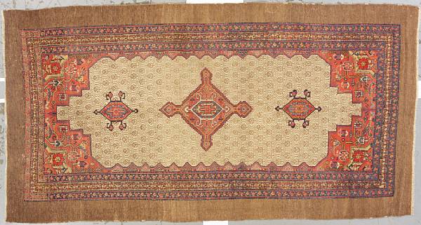 Appraisal: A Serab long rug Northwest Persia late th century size