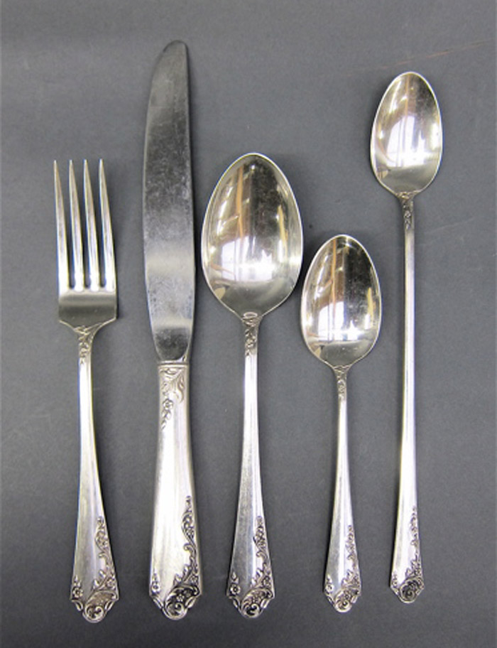 Appraisal: PIECE ARTHUR STUART STERLING FLATWARE SET in the Breath of