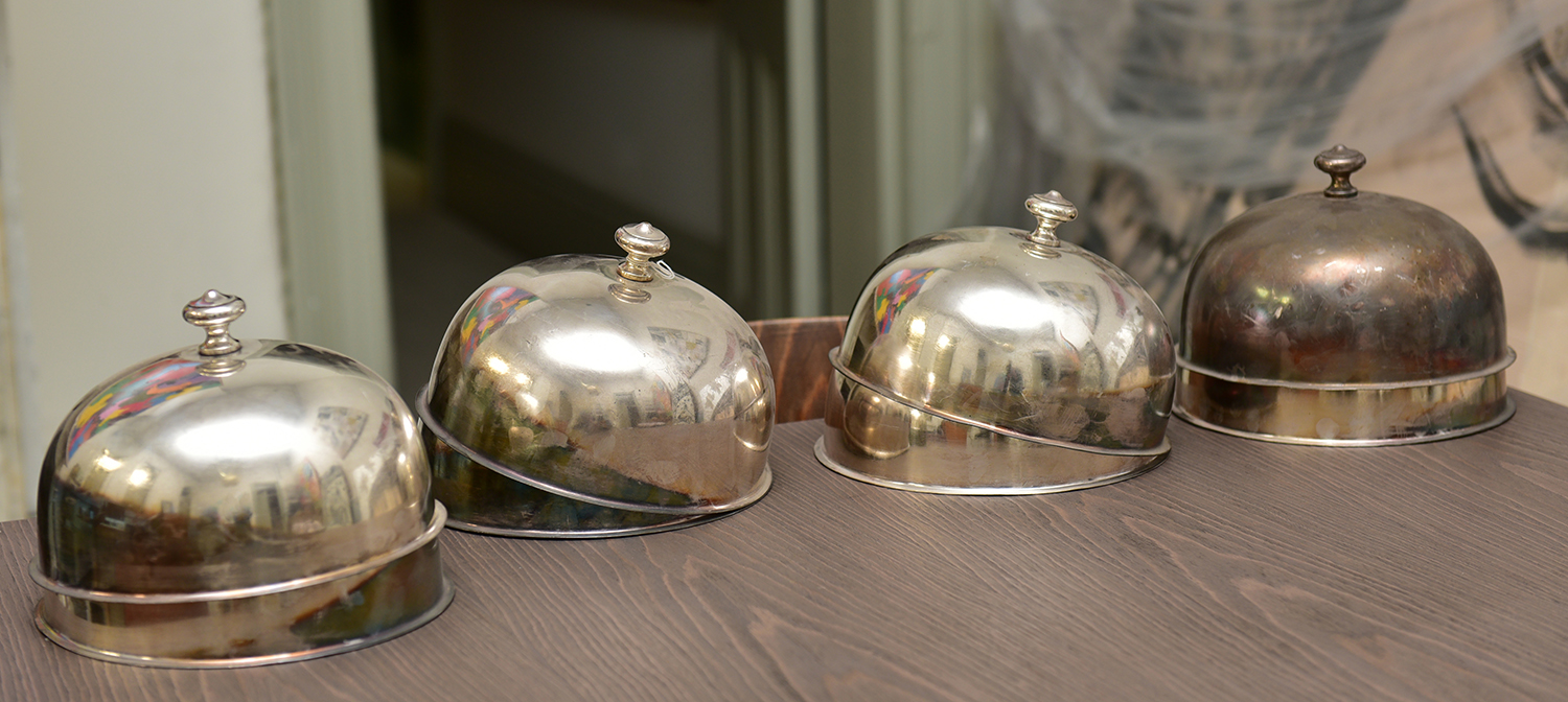 Appraisal: EIGHT EP SERVING CLOCHES h x diameter each