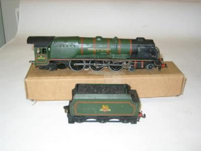 Appraisal: A Hornby Dublo Duchess of Montrose finished in B R