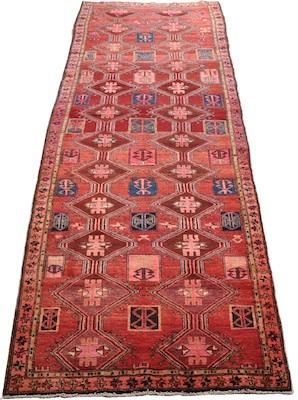 Appraisal: A Tabriz Wide Runner Approx '- x '- Low thick