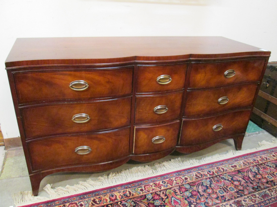 Appraisal: FEDERAL STYLE MAHOGANY NINE-DRAWER BUREAU Henredon Furniture Co American mid-