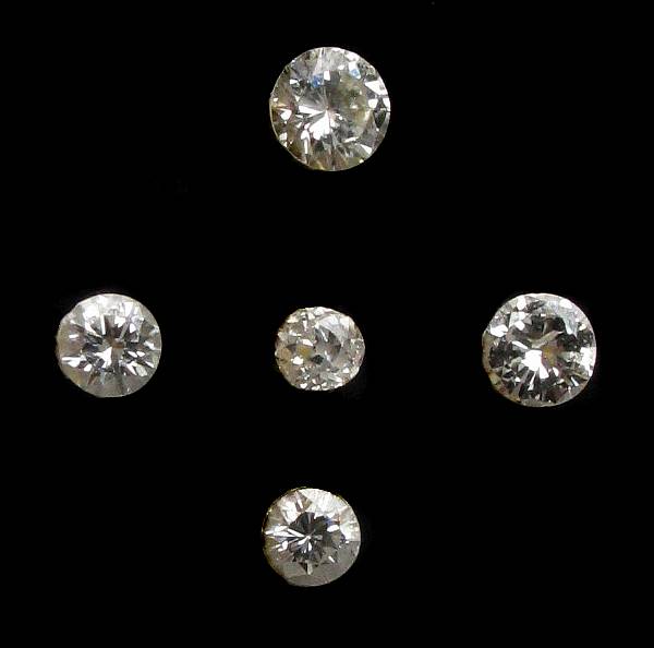 Appraisal: A collection of five unmounted circular-cut diamonds weighing in total