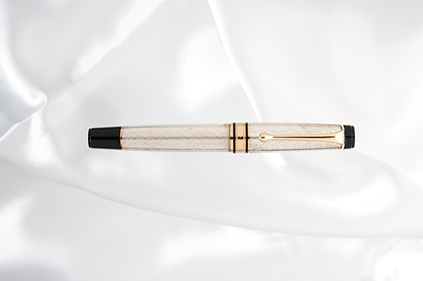 Appraisal: Aurora Carlo Goldini Limited Edition fountain pen This pen commemorates