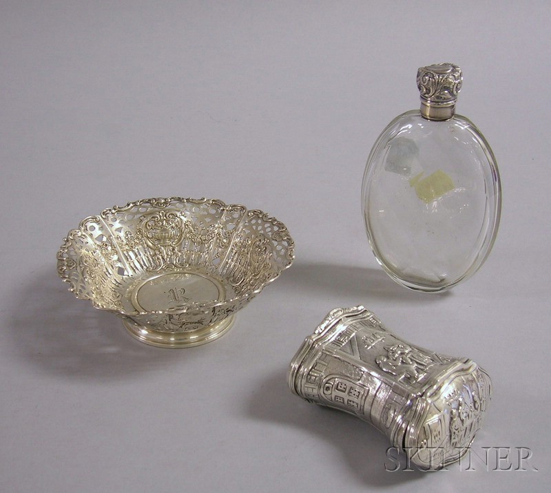 Appraisal: Three Continental Silver Items a silver two-lidded snuff box and