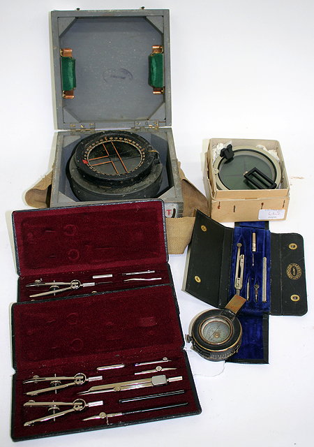 Appraisal: A MARK III BRITISH MILIARY MAGNETIC MARCHING COMPASS serial number