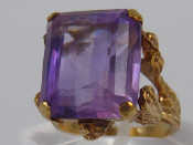 Appraisal: A yellow metal tests carat gold amethyst ring unascribed continental