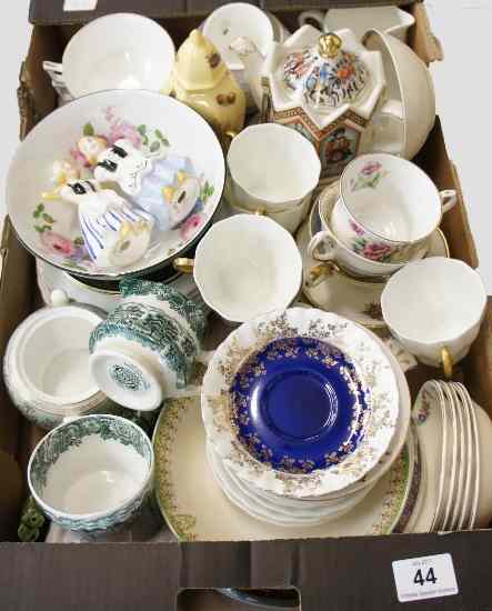 Appraisal: A collection of Various Pottery to include Wedgwood Aynsley Orchard