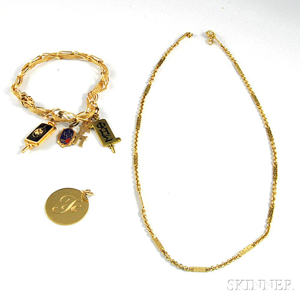 Appraisal: Three Pieces of Gold Jewelry a kt gold chain necklace