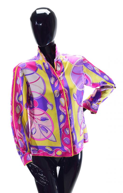 Appraisal: AN EARLY 'S PUCCI BLOUSE Silk boarder printed blouse with