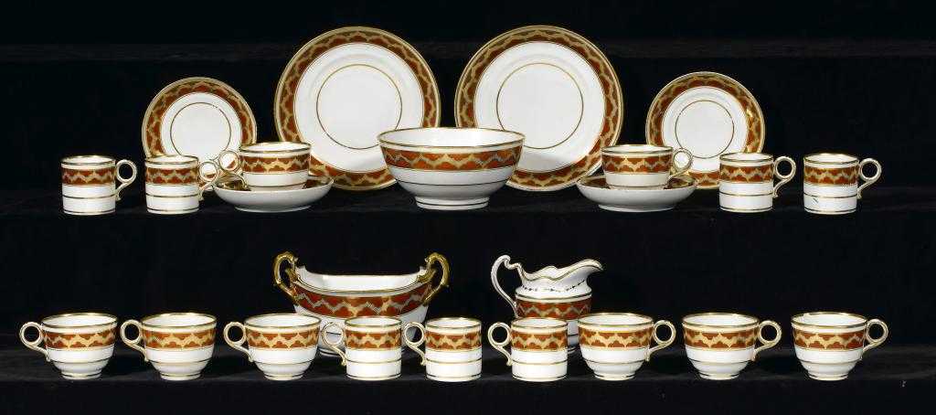 Appraisal: A BARR WORCESTER TEA AND COFFEE SERVICE decorated with a