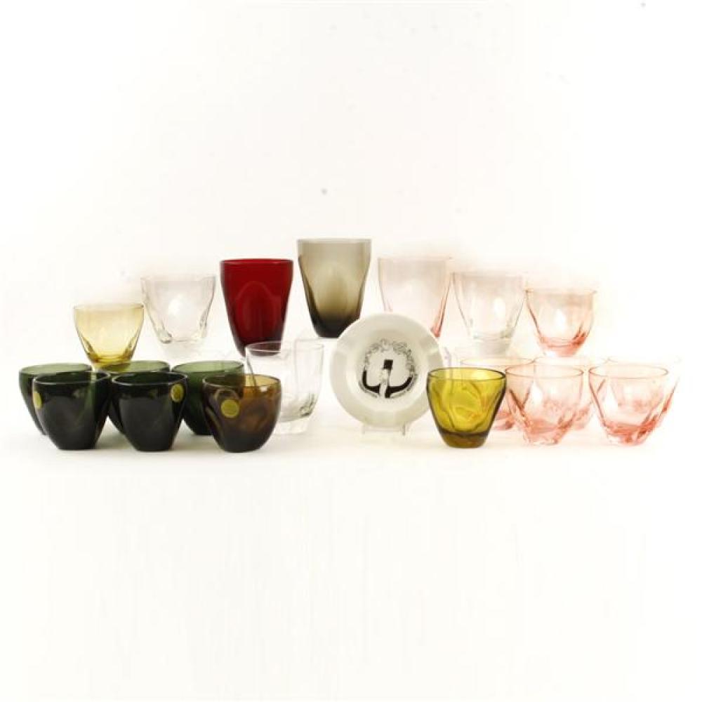 Appraisal: VARIOUS LOT OF RUSSEL WRIGHT PINCHED GLASS TUMBLERS AND AN