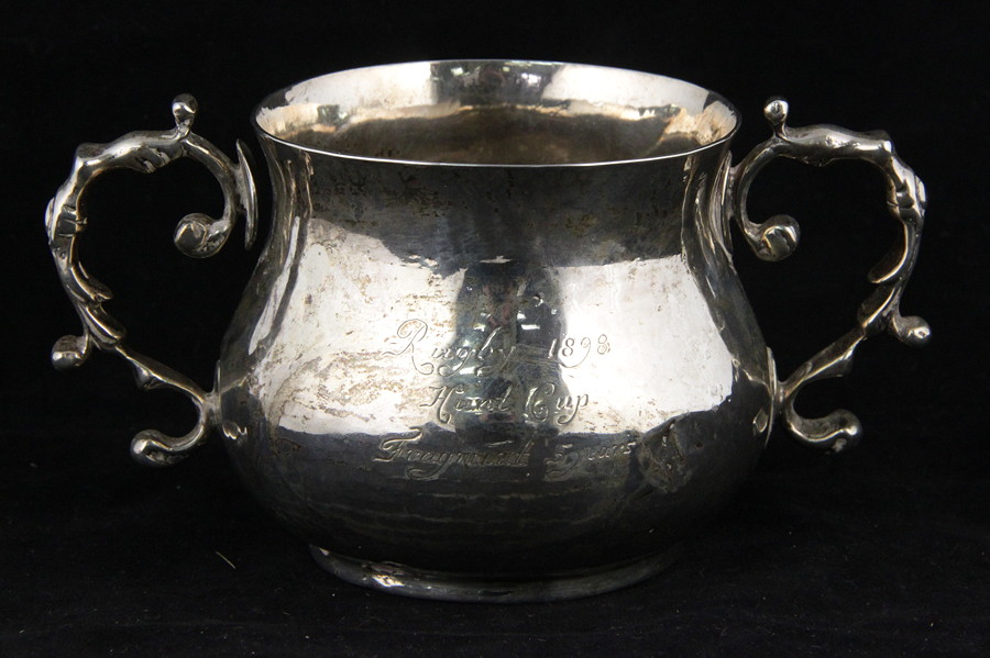 Appraisal: A Charles II silver porringer maker's mark PD London of