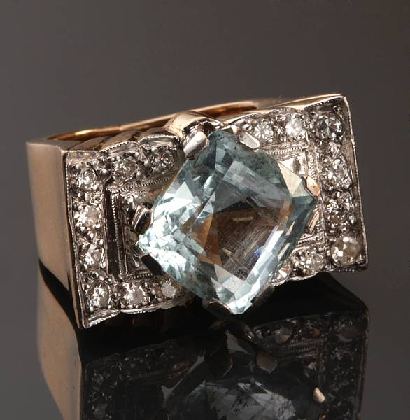 Appraisal: A square-cut aquamarine diamond and k gold ring