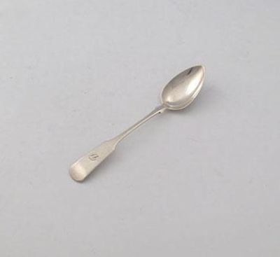 Appraisal: John Allan a silver Fiddle pattern teaspoon circa - with