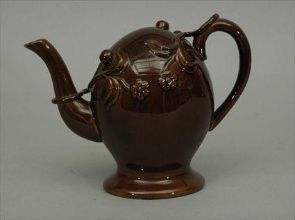 Appraisal: Cadogan Teapot