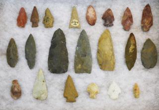 Appraisal: Alabama prehistoric lithic artifacts including arrowheads spear points knives scrapers-