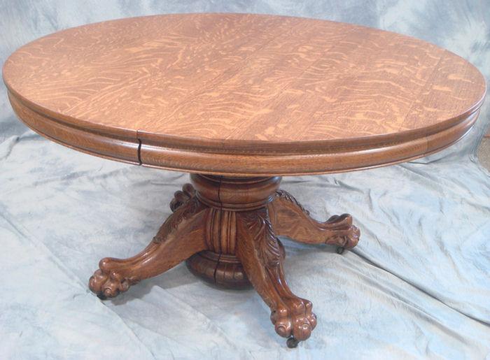 Appraisal: Hasting round oak pedestal table split pedestal refinished nicely with