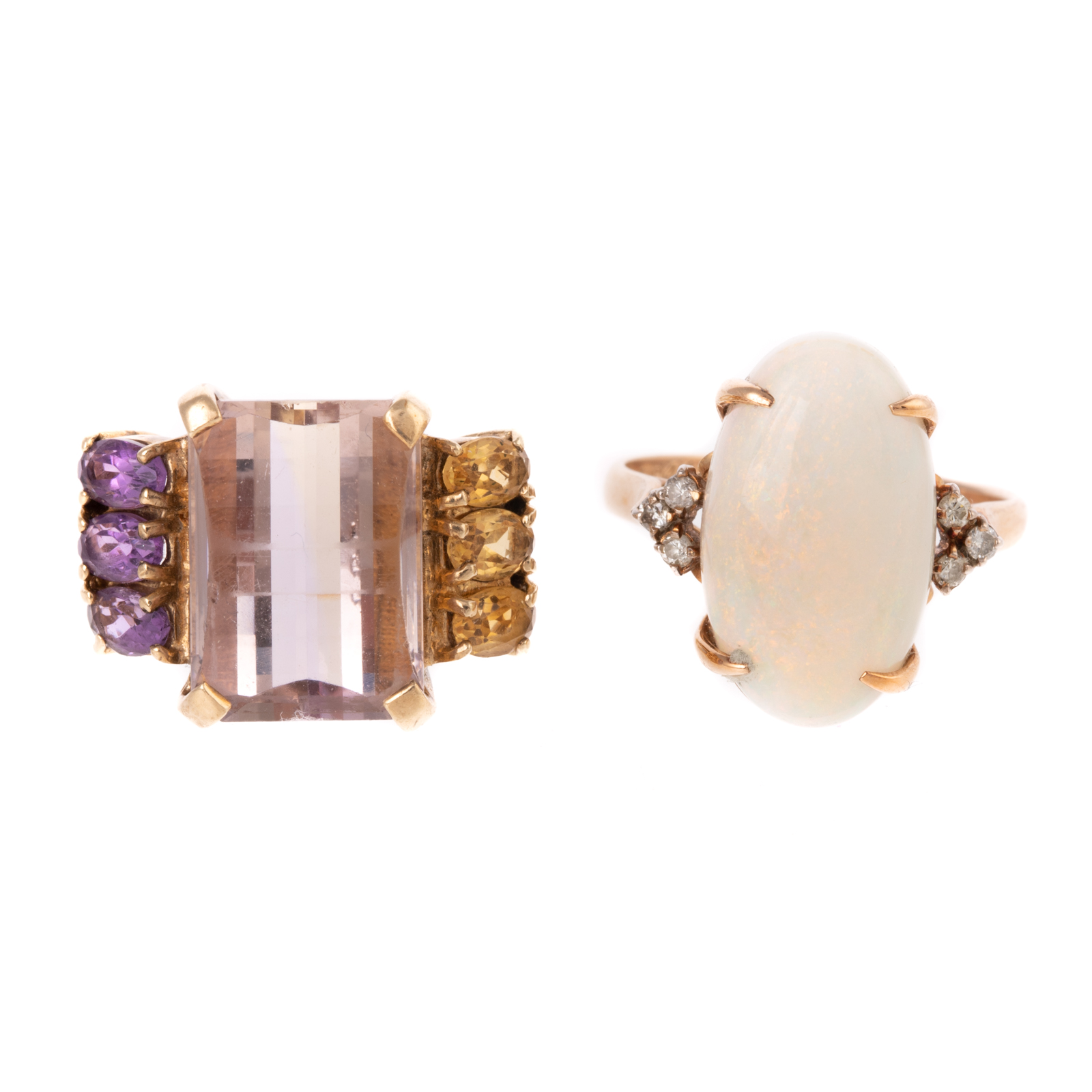 Appraisal: AN OPAL RING QUARTZ RING IN K K yellow gold