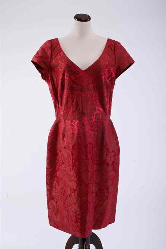 Appraisal: OSCAR DE LA RENTA RED BROCADE COCKTAIL DRESS Retailed Saks