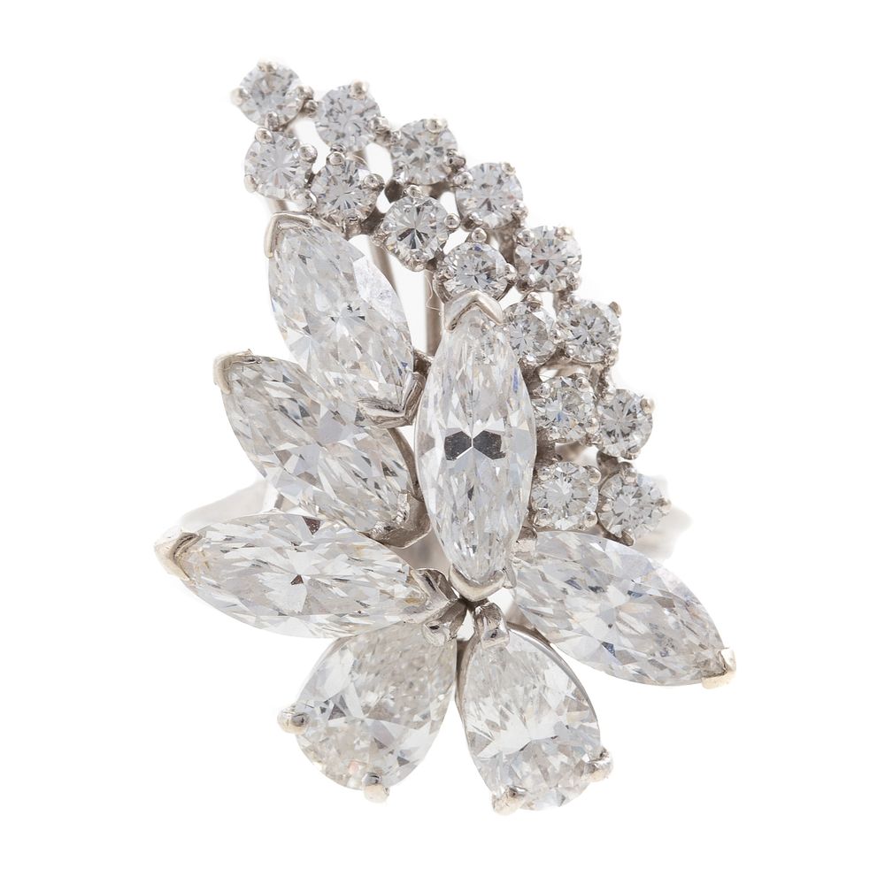 Appraisal: An Important ctw Floral Diamond Ring in K K white